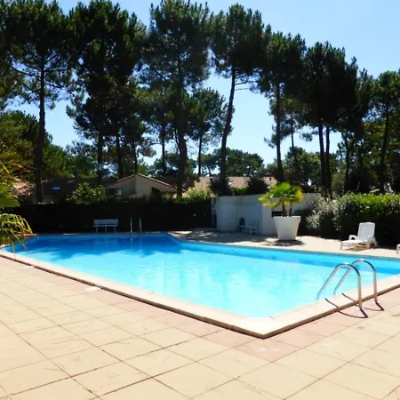 Location - Maison 4/5 Pers. Avec Piscine, Proche Plages & Commerces. - Fr-1-705-6 Holiday home La Palmyre