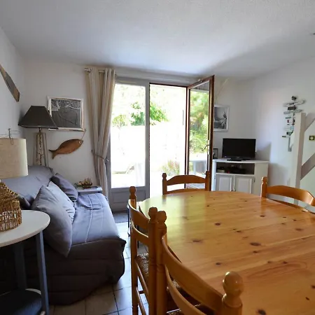 Location - Maison 4/5 Pers. Avec Piscine, Proche Plages & Commerces. - Fr-1-705-6 Holiday home