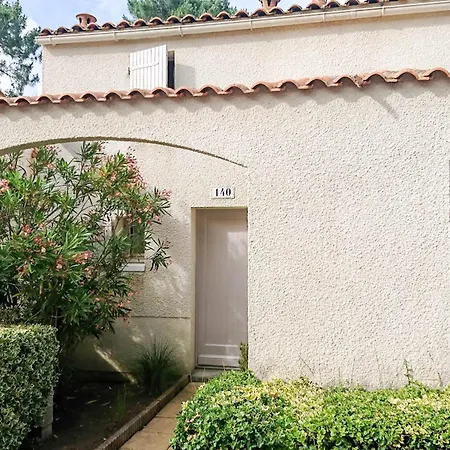 Location - Maison 4/5 Pers. Avec Piscine, Proche Plages & Commerces. - Fr-1-705-6