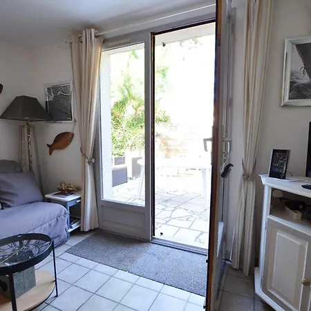 Maison 4/5 pers à La Palmyre avec piscine, parking et animaux admis - FR-1-705-6 Hébergement de vacances