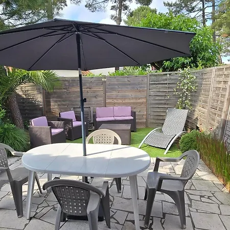 Maison 4/5 pers à La Palmyre avec piscine, parking et animaux admis - FR-1-705-6 *